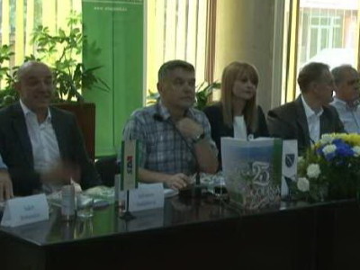 Publikacija 25 godina SDA Zenica