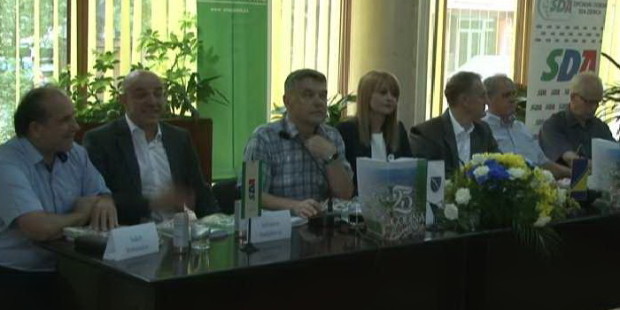 Publikacija 25 godina SDA Zenica
