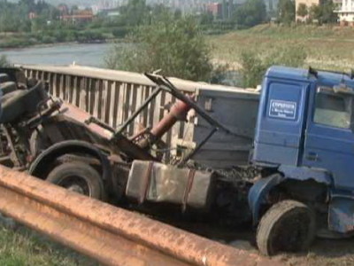 Dvije osobe povrijeđene u nesreći na M-17