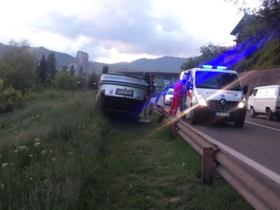 Fiat završio na krovu