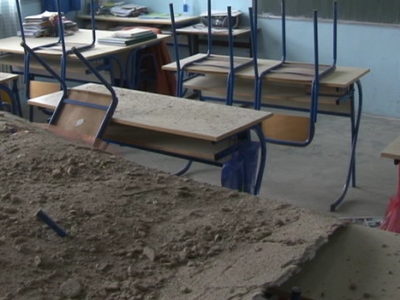 U školi u Tetovu otpao plafon u učionici