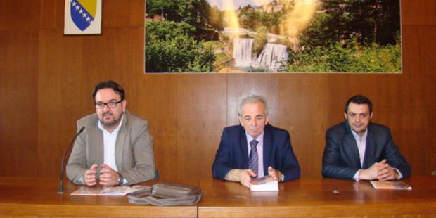 UNZE predstavljen maturantima Jajca