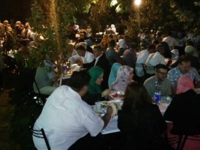 Iftar za 380 postača u džematu Nur Han
