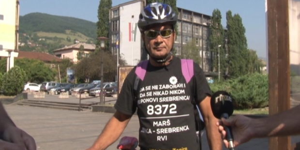 Zahid Gašić na biciklu do Srebrenice