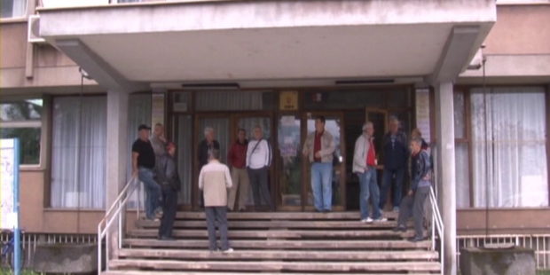 ŽZ-Zbog duga za PIO problem sa penzionisanjem