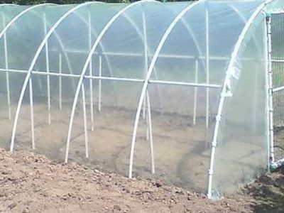 Podijeljena još 3 plastenika demobilisanim borcima