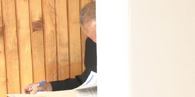 Zatvorena biračka mjesta,slaba izlaznost