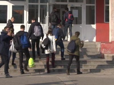 Povodom Dana srednjoškolaca šetnja gradom