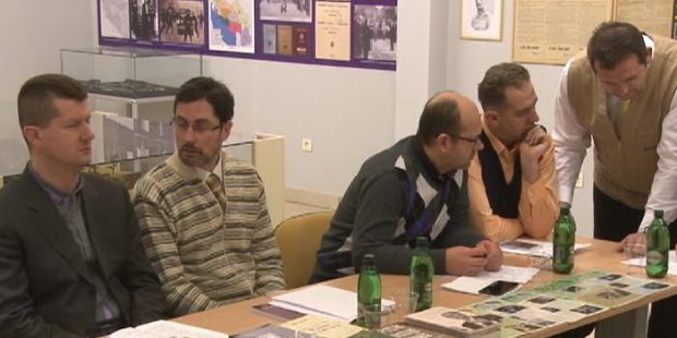 Batonova tribina o Mladim muslimanima