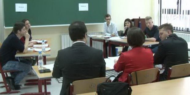 Debatno takmičenje srednjoškolaca