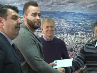 Pezeru novčana nagrada gradonačelnika Kasumovića