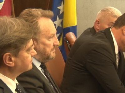 Izetbegović,Zvizdić i Novalić sa privrednicima ZDK