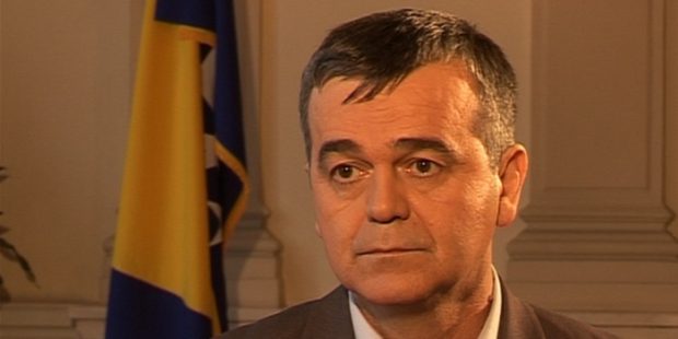 Preminuo novinar Esad Hećimović