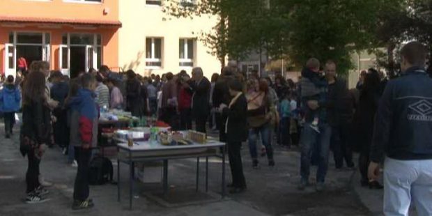 Humanitarni bazar u OŠ “Musa Ćazim Ćatić”