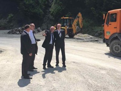 Premijer Galijašević obišao dionicu puta Nemila-Bistričak