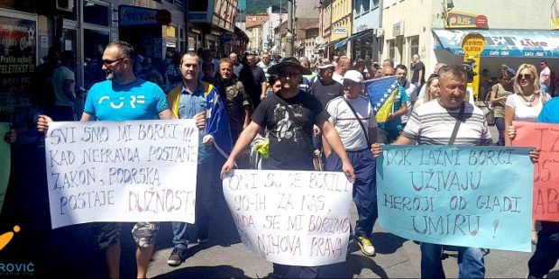 Mirna šetnja Nezavisne liste mladih Zeničko-dobojskog kantona