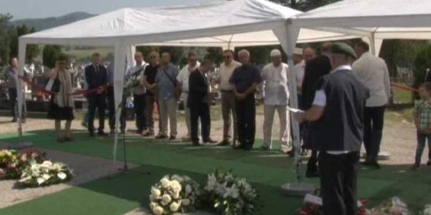 Obilježena deveta godišnjica od smrti Ahmeta Hadžipašića