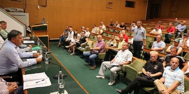 U Sali Gradskog vijeća održan sastanak sa demobilisanim borcima