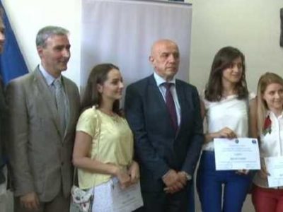 Promovisani najbolji studenti Univerziteta u Zenici