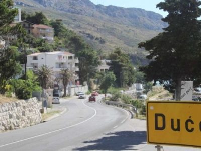 Ni jedna ponuda za Duće