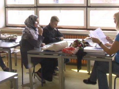 Srednjoškolci na popravnim ispitima